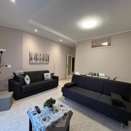 Valmontone Central Apartment شقة *